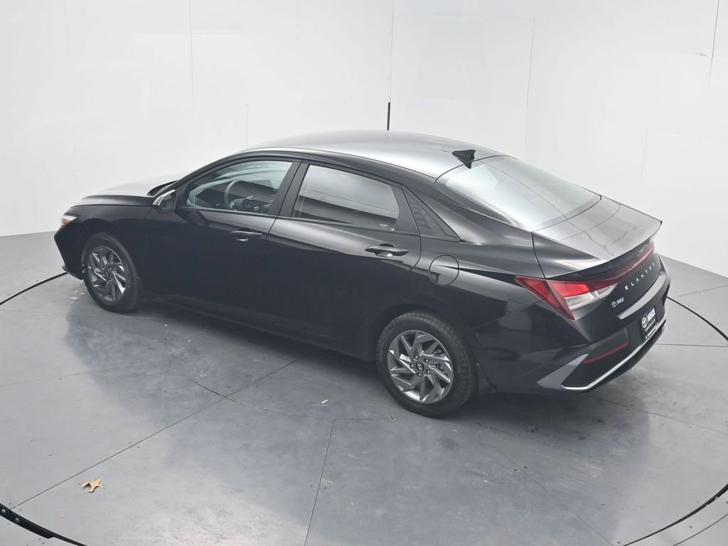 Used 2024 Hyundai Elantra SEL image 49