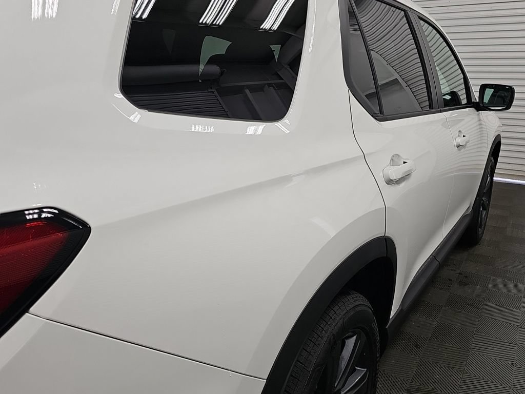 New 2026 Honda Pilot Sport image 9