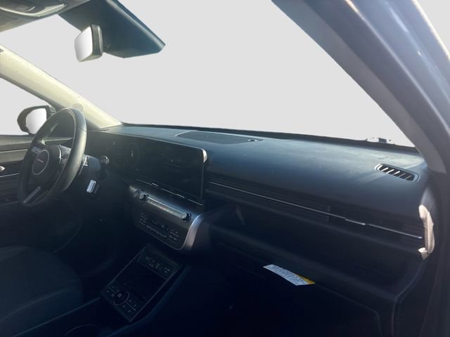 Used 2024 Hyundai Kona Limited image 16
