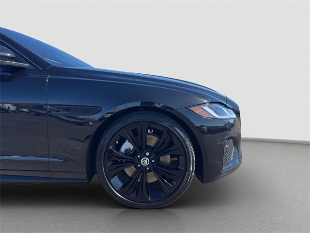 Used 2024 Jaguar XF R-Dynamic SE image 21