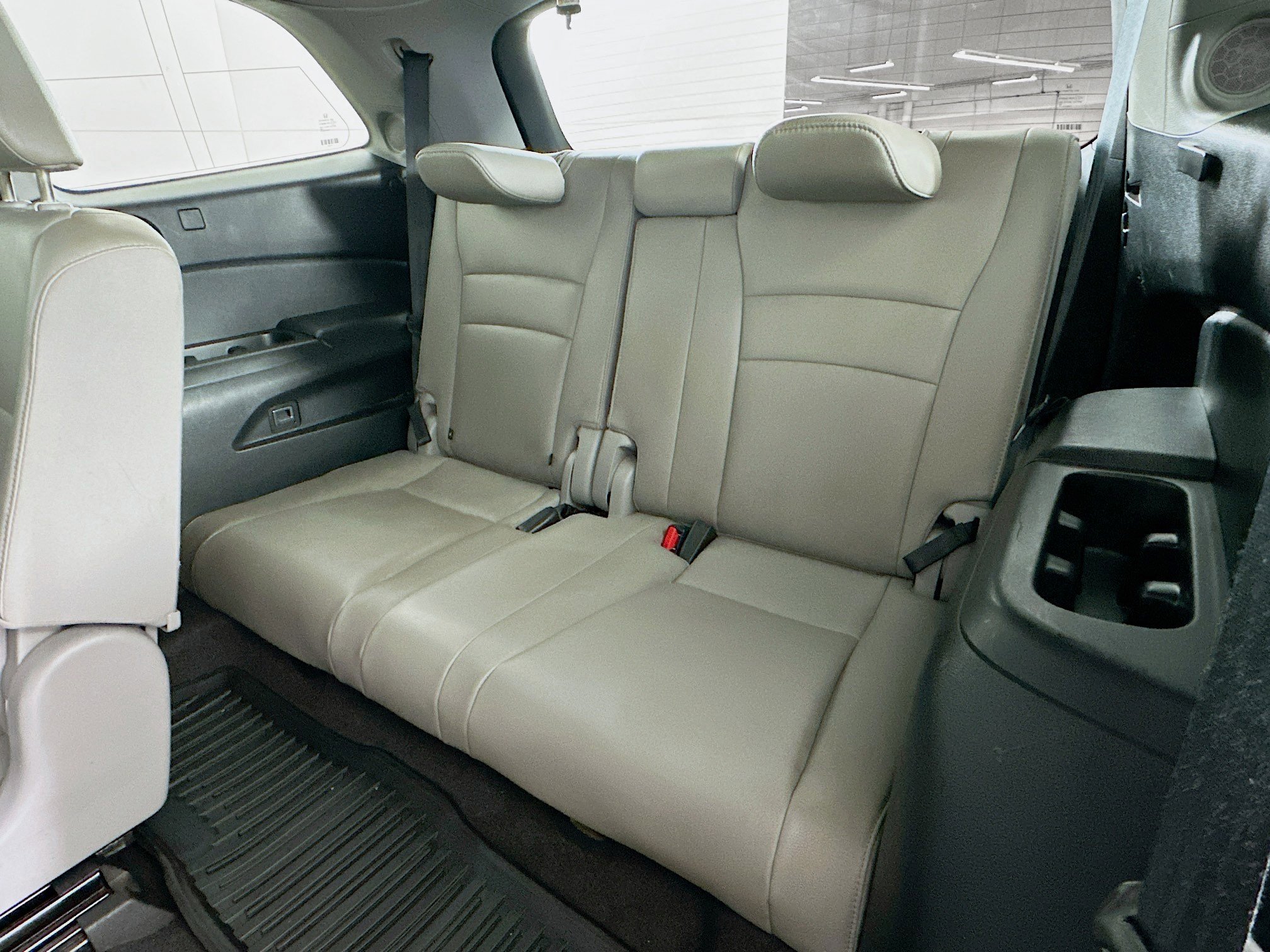 Used 2016 Honda Pilot Touring image 29