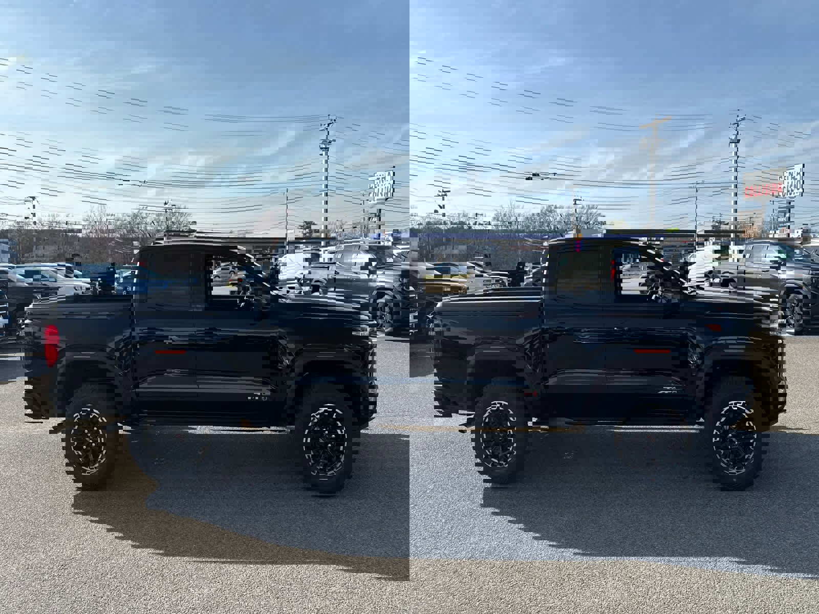 New 2026 GMC Canyon AT4 w/ Technology Plus Package image 6