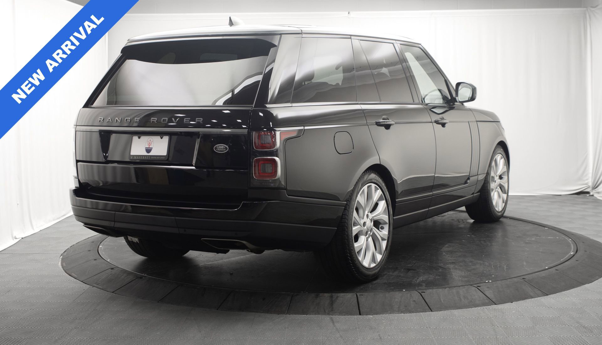Used 2021 Land Rover Range Rover AWD/4WD image 3