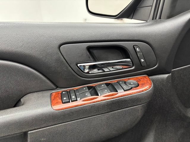 Used 2012 Chevrolet Avalanche LT AWD/4WD image 16