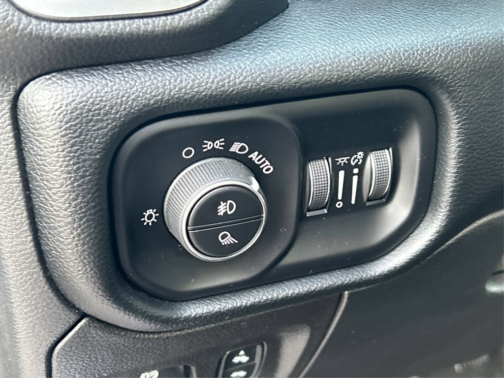 Certified 2022 RAM 1500 Laramie AWD/4WD image 40
