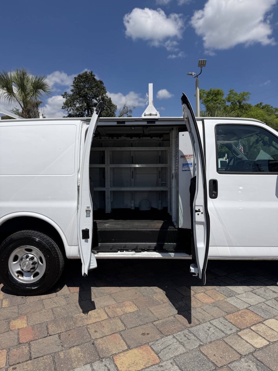 Used 2020 Chevrolet Express 2500 w/ Driver Convenience Package RWD image 6