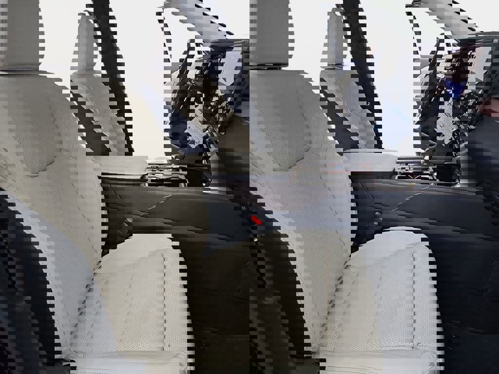 New 2026 Lexus RX 450h AWD image 10