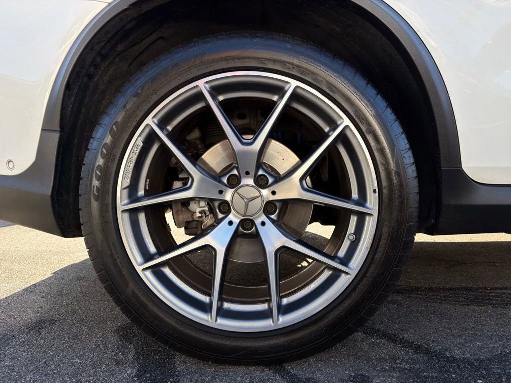 Used 2022 Mercedes-Benz GLC 43 AMG 4MATIC image 13