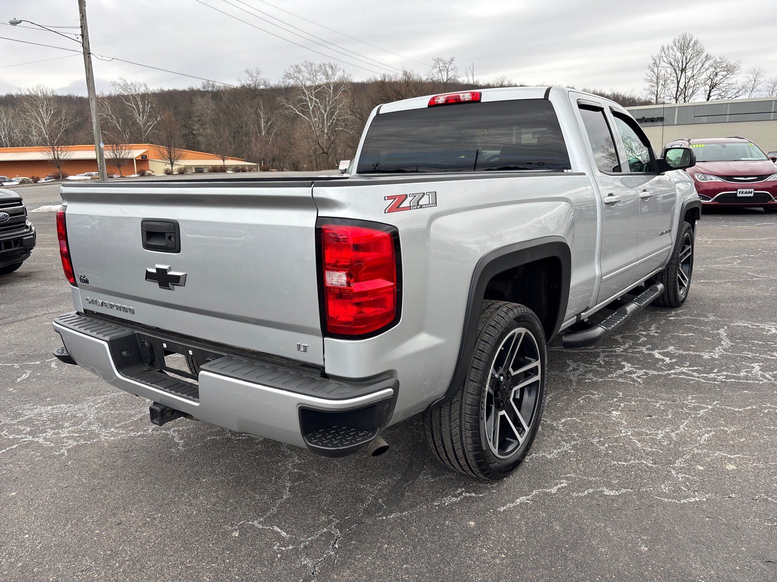 Used 2018 Chevrolet Silverado 1500 LT w/ LPO, Black Pack AWD/4WD image 7