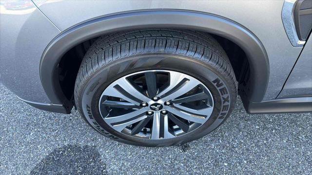 New 2025 Mitsubishi Outlander Sport SE image 11