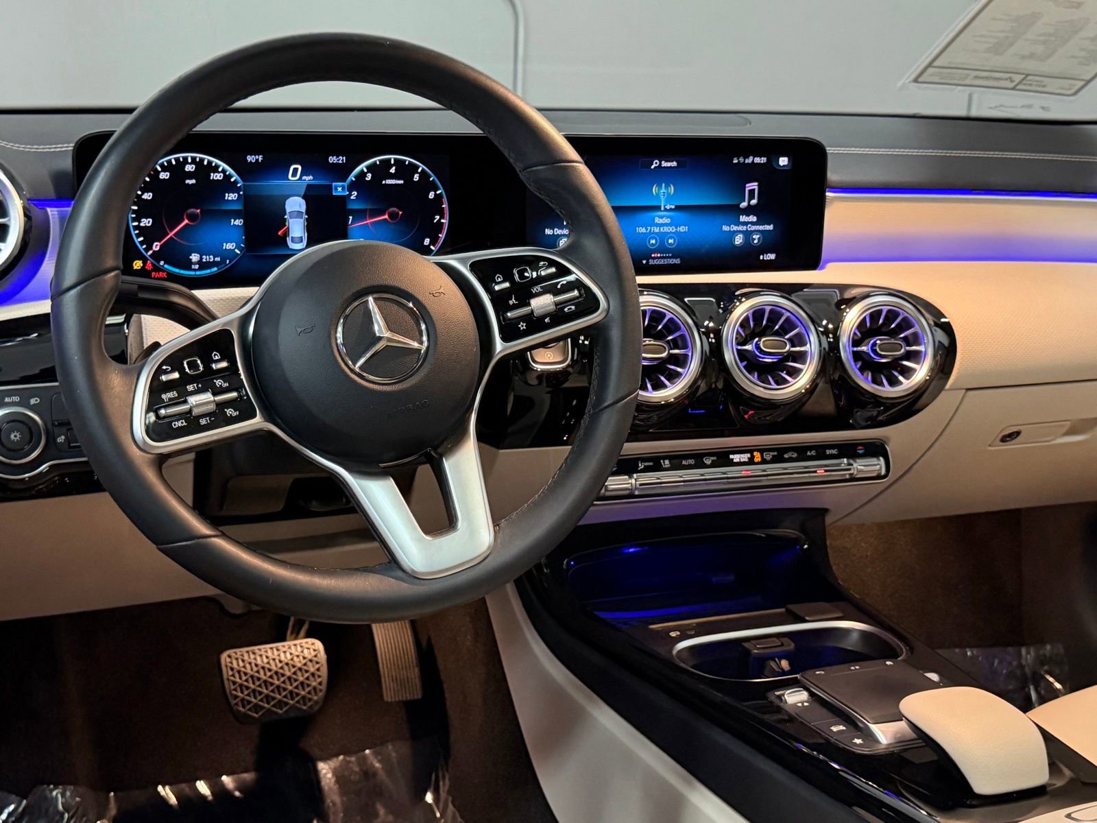 Certified 2022 Mercedes-Benz CLA 250 image 36