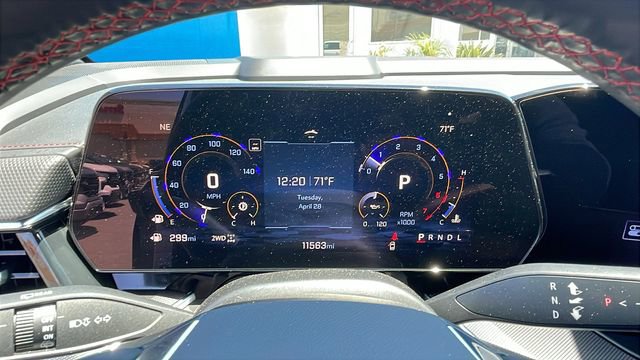 Used 2025 Chevrolet Suburban RST w/ Comfort Package AWD/4WD image 25
