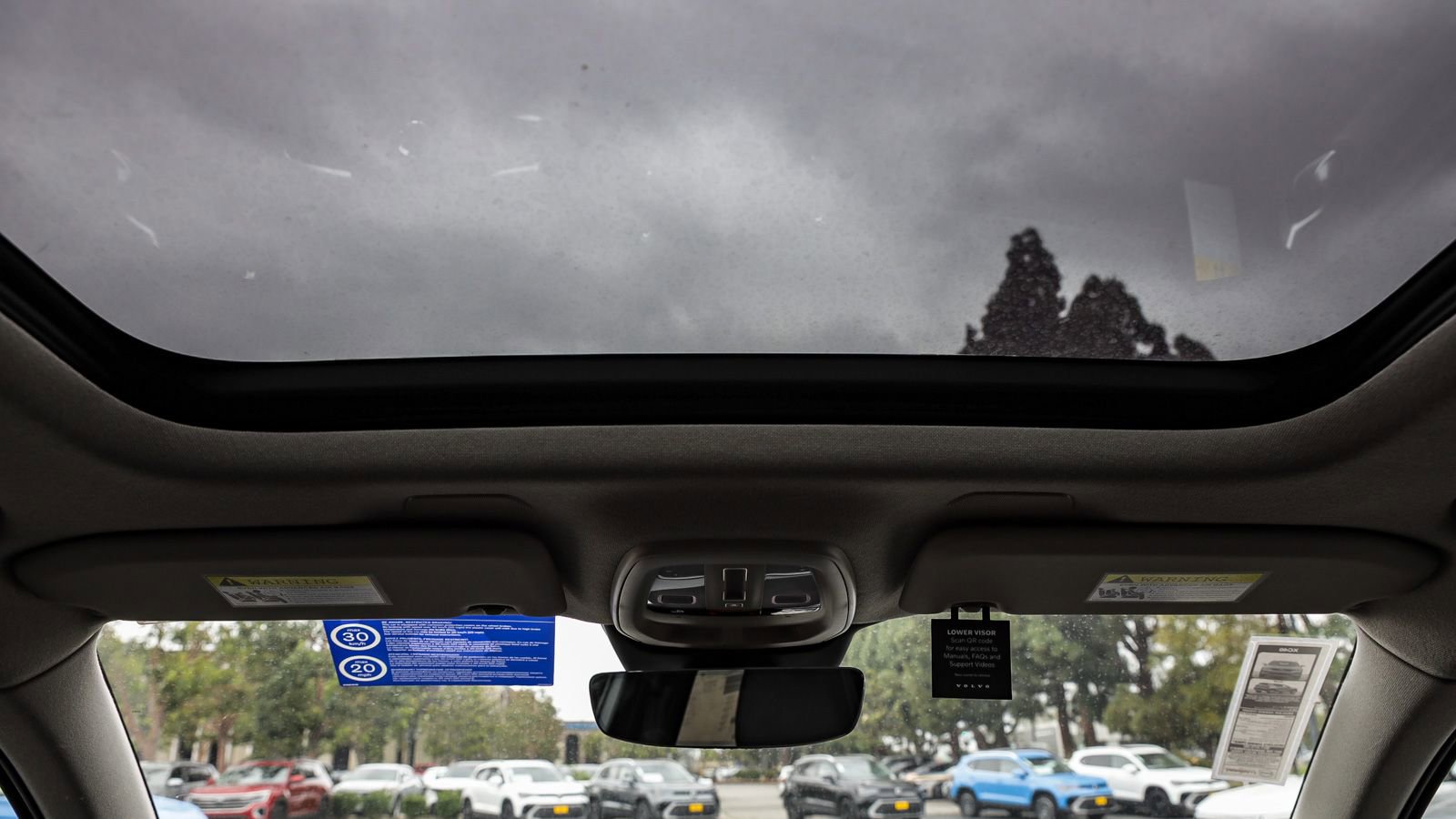 New 2025 Volvo XC40 B5 Plus w/ Climate Package image 18