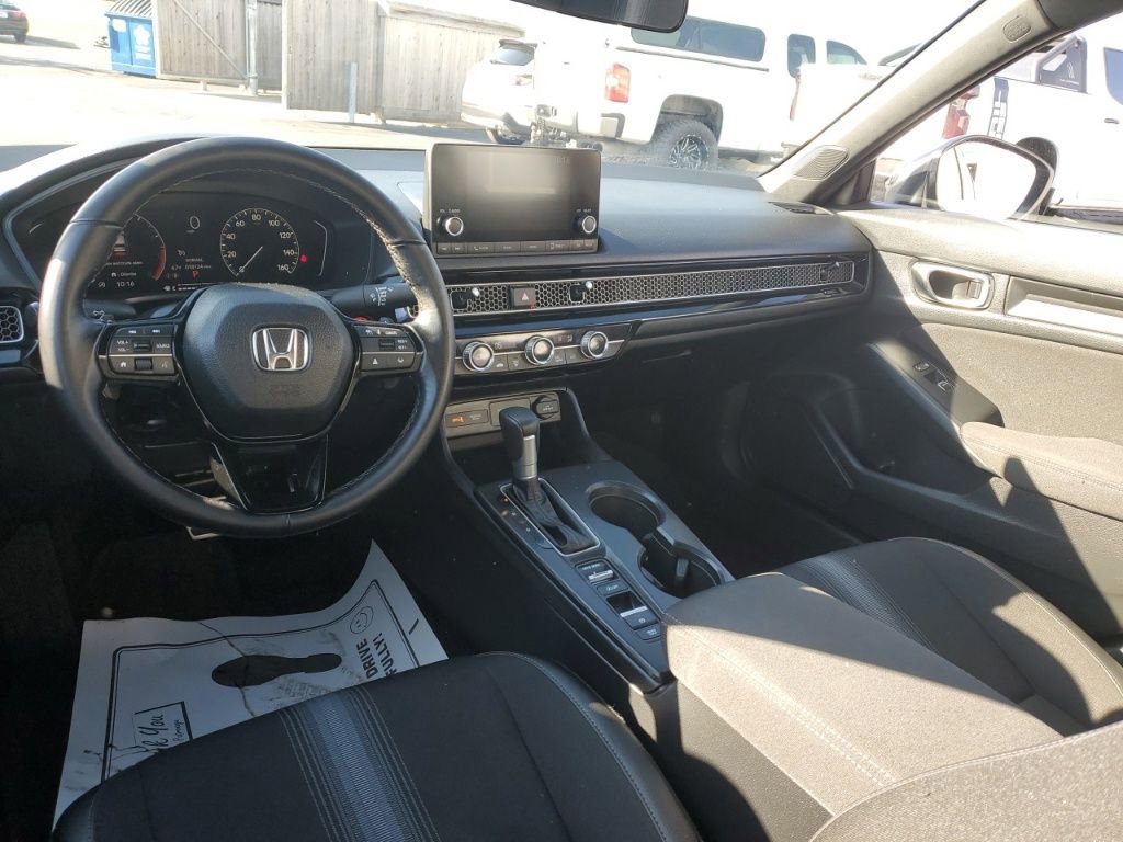 Used 2025 Honda Civic Sport image 25
