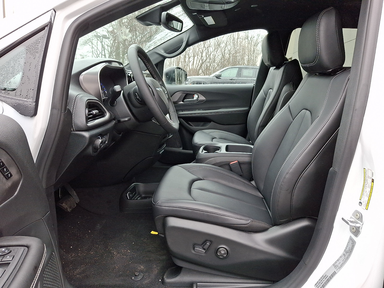 New 2026 Chrysler Pacifica Select FWD image 9
