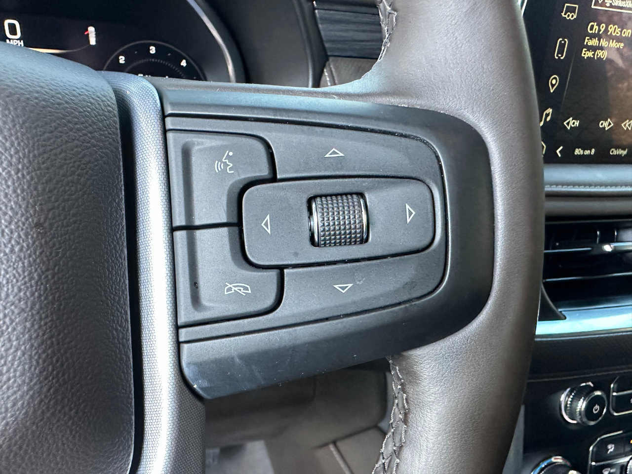 Used 2024 GMC Yukon XL SLT w/ SLT Luxury Package image 45