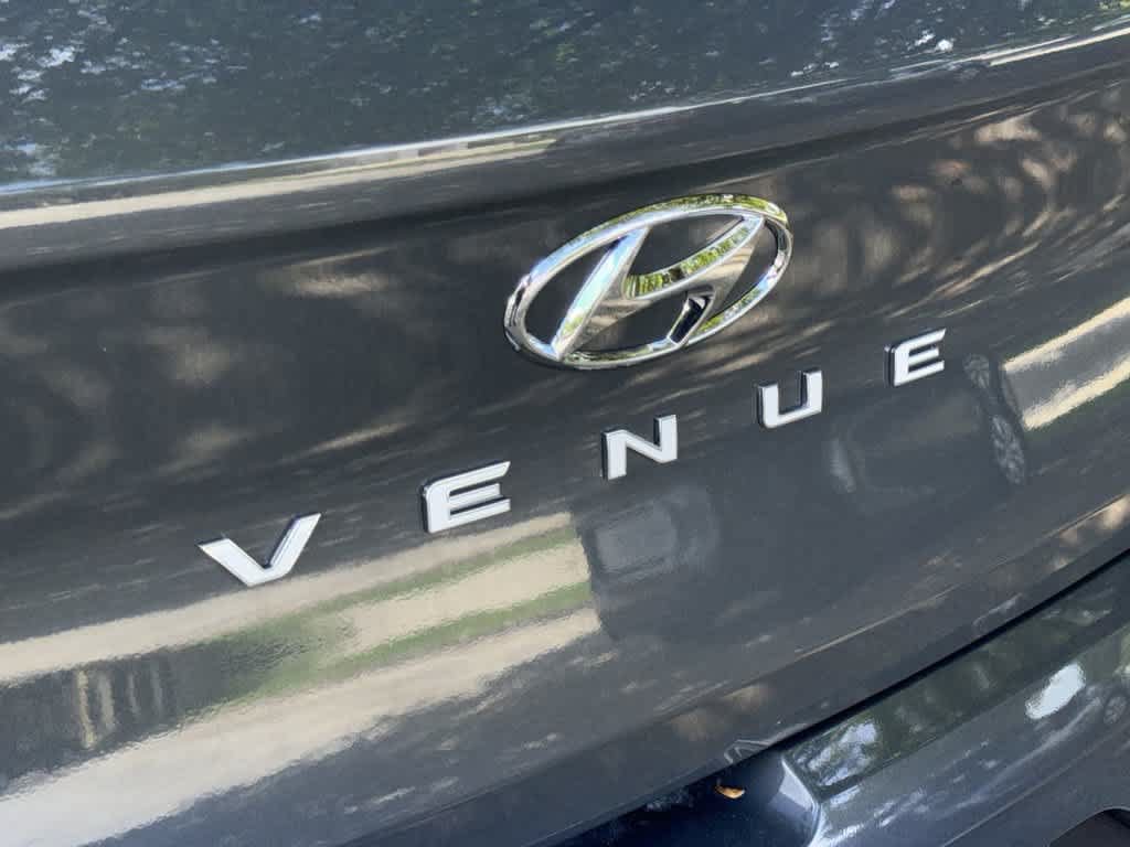 New 2026 Hyundai Venue SEL FWD image 10