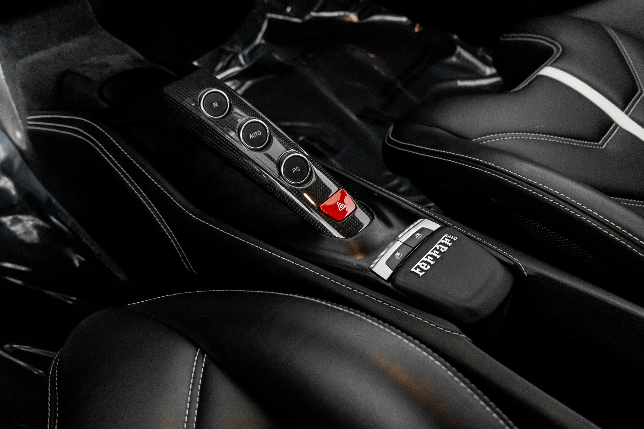 Used 2016 Ferrari 488 GTB image 38