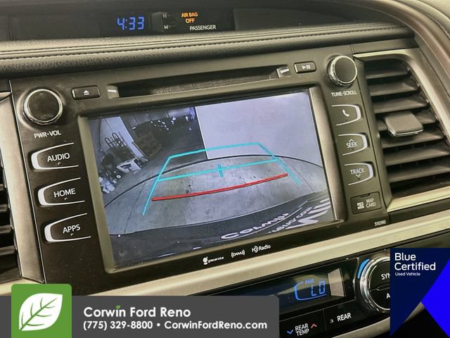 Used 2019 Toyota Highlander XLE AWD/4WD image 17