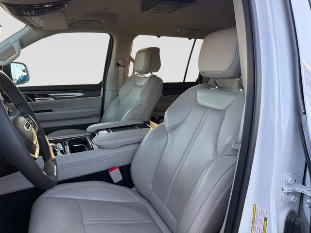 Used 2023 Jeep Wagoneer L 4WD w/ Convenience Group I image 24