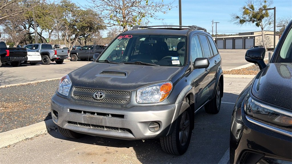 Used 2004 Toyota RAV4 Base image 15