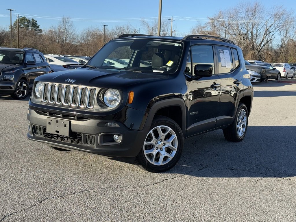Used 2017 Jeep Renegade Latitude image 3