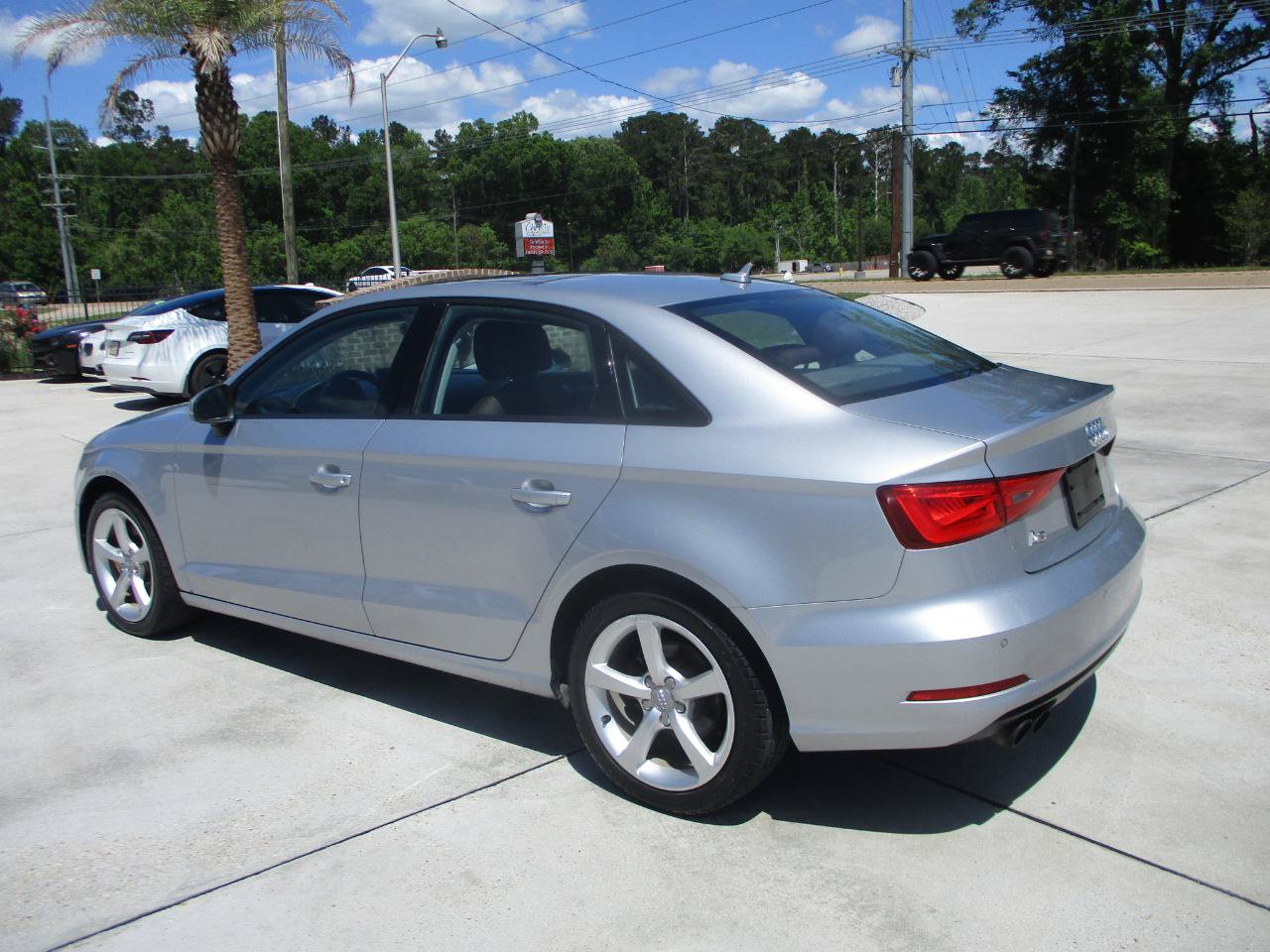 Used 2016 Audi A3 1.8T Premium w/ Audi MMI Navigation Plus FWD image 4