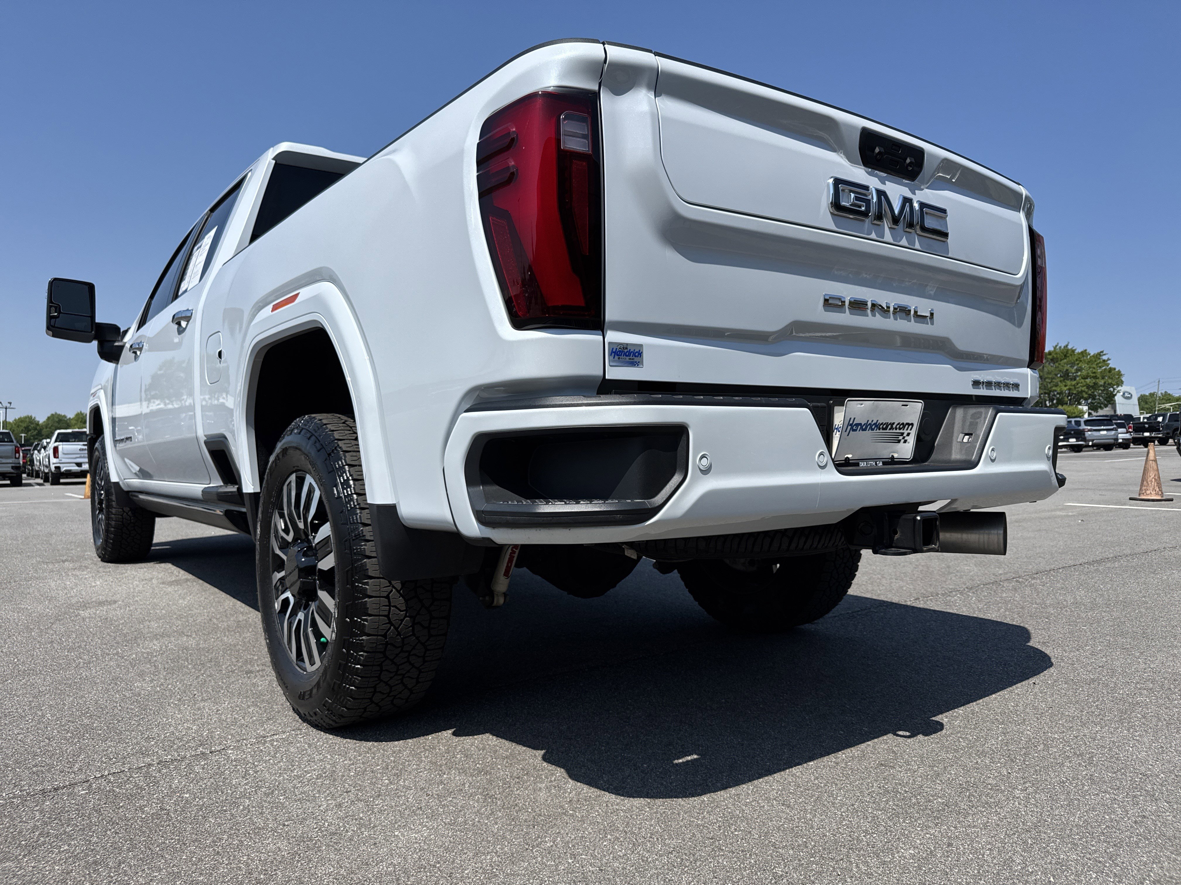Used 2026 GMC Sierra 2500 Denali Ultimate AWD/4WD image 8