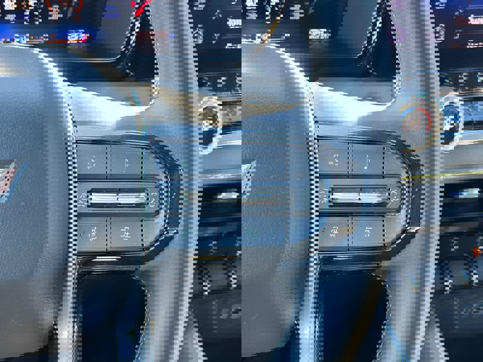 Certified 2024 Chevrolet Colorado ZR2 w/ ZR2 Convenience Package III image 18