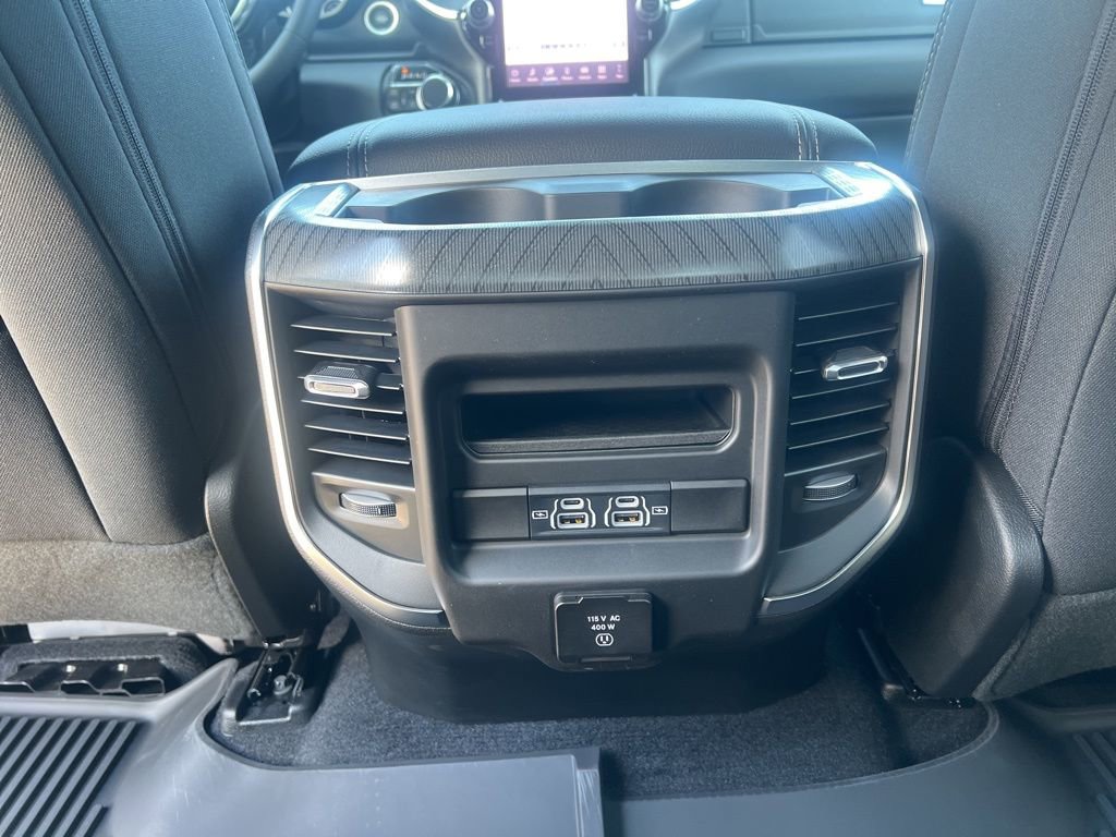 New 2026 RAM 1500 4x4 Crew Cab image 18