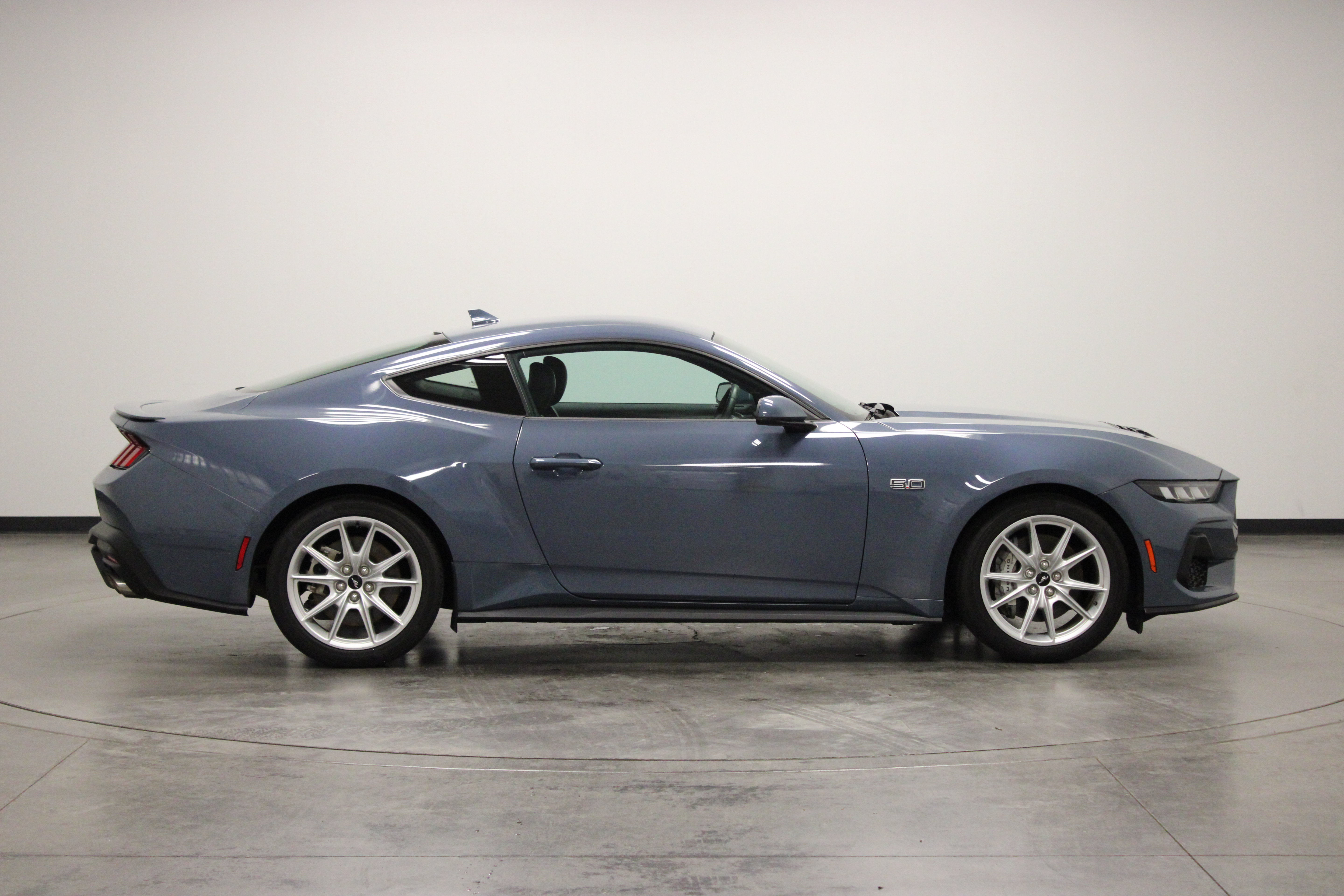 Used 2024 Ford Mustang GT Premium RWD image 9