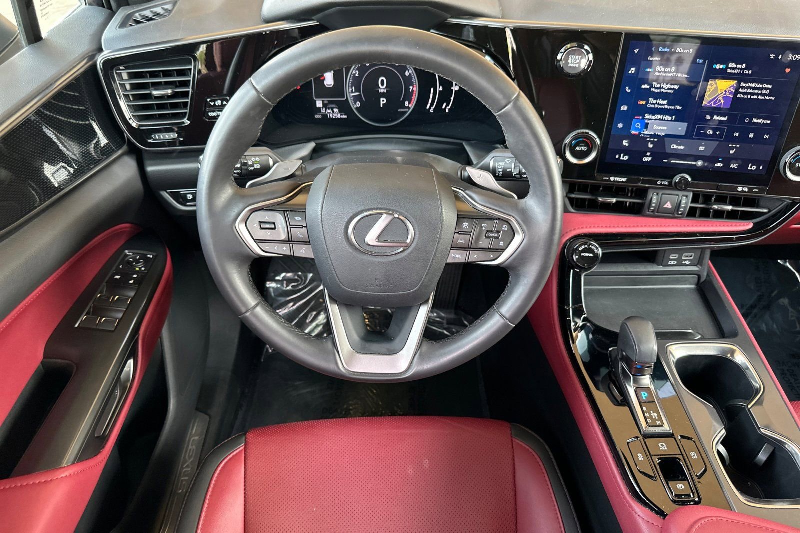 Used 2024 Lexus NX 250 FWD image 15
