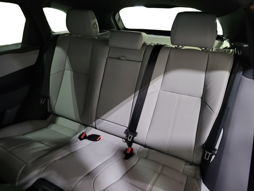 New 2026 Land Rover Range Rover Velar Dynamic SE image 22