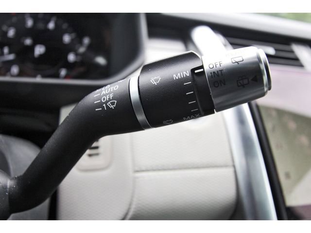 Used 2022 Land Rover Discovery S R-Dynamic image 14