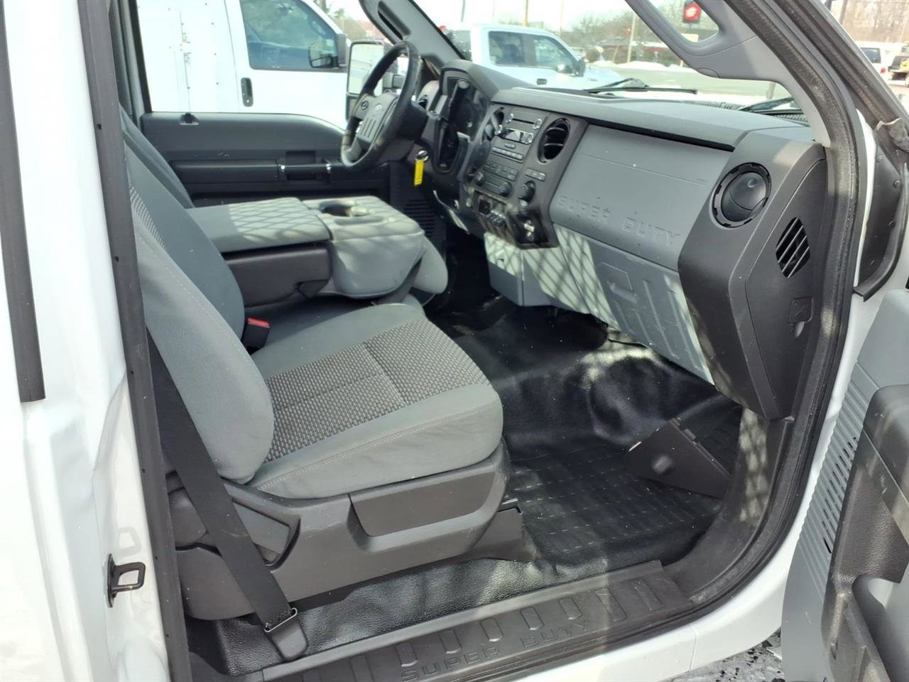 Used 2016 Ford F450 XL w/ Power Equipment Group image 16