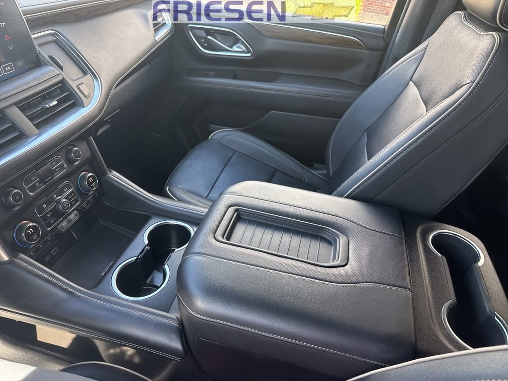 Used 2023 Chevrolet Suburban Premier AWD/4WD image 21