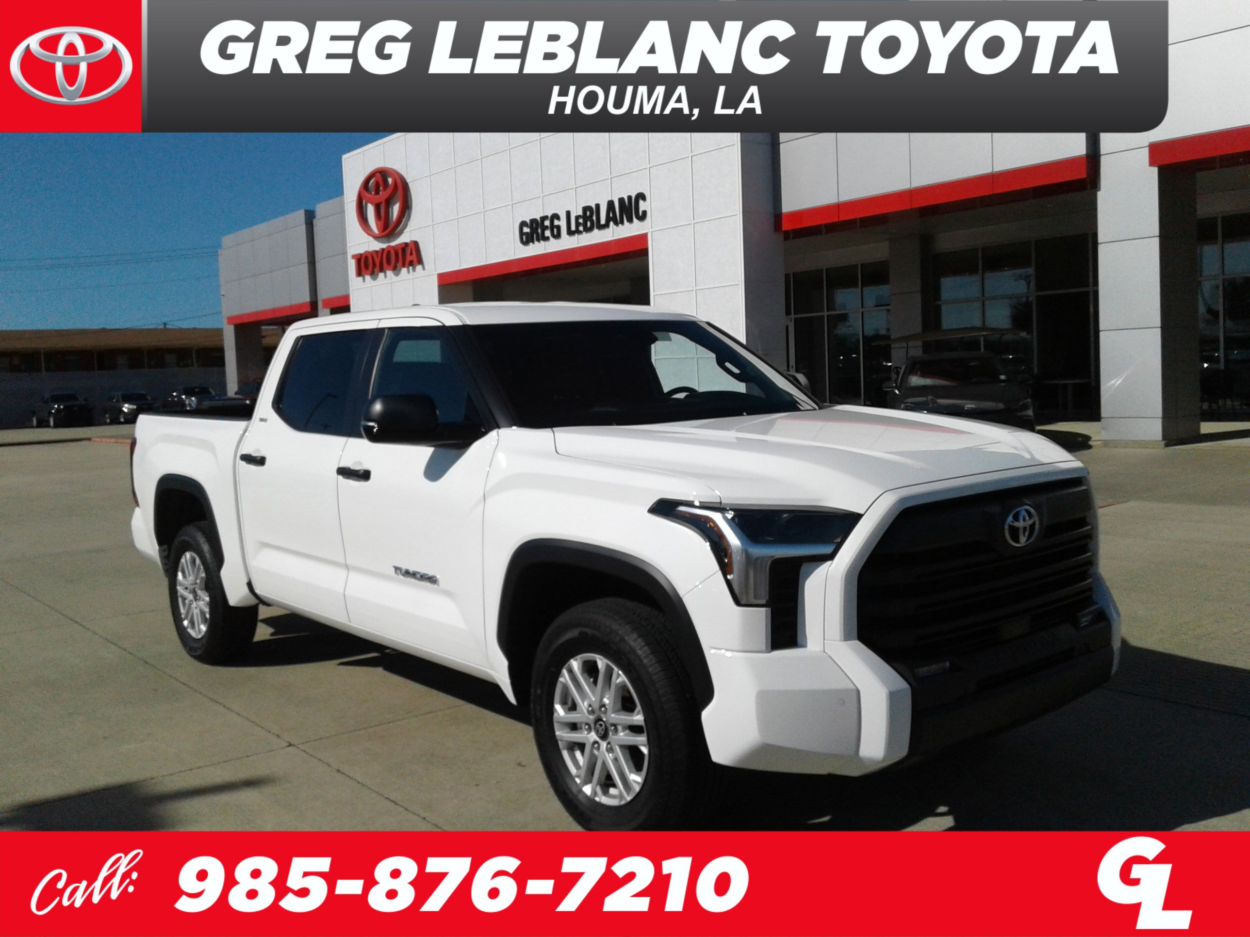 Used 2025 Toyota Tundra SR5 w/ SR5 Convenience Package image 1