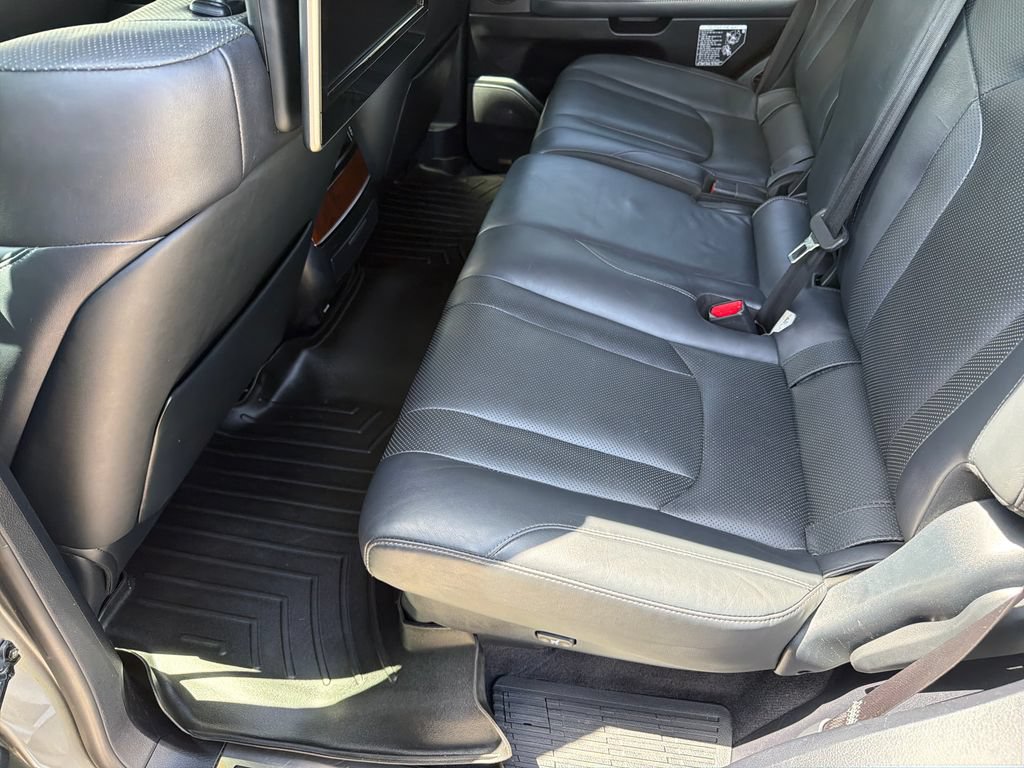 Used 2017 Lexus LX 570 4WD w/ Luxury Package image 38