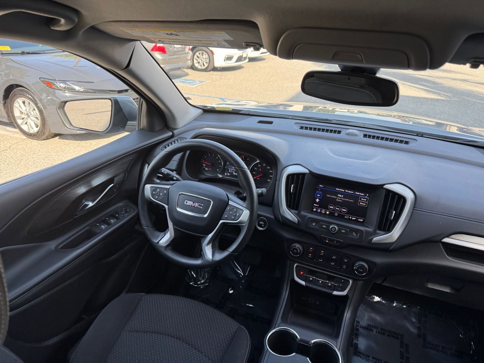 Used 2024 GMC Terrain SLE FWD image 33