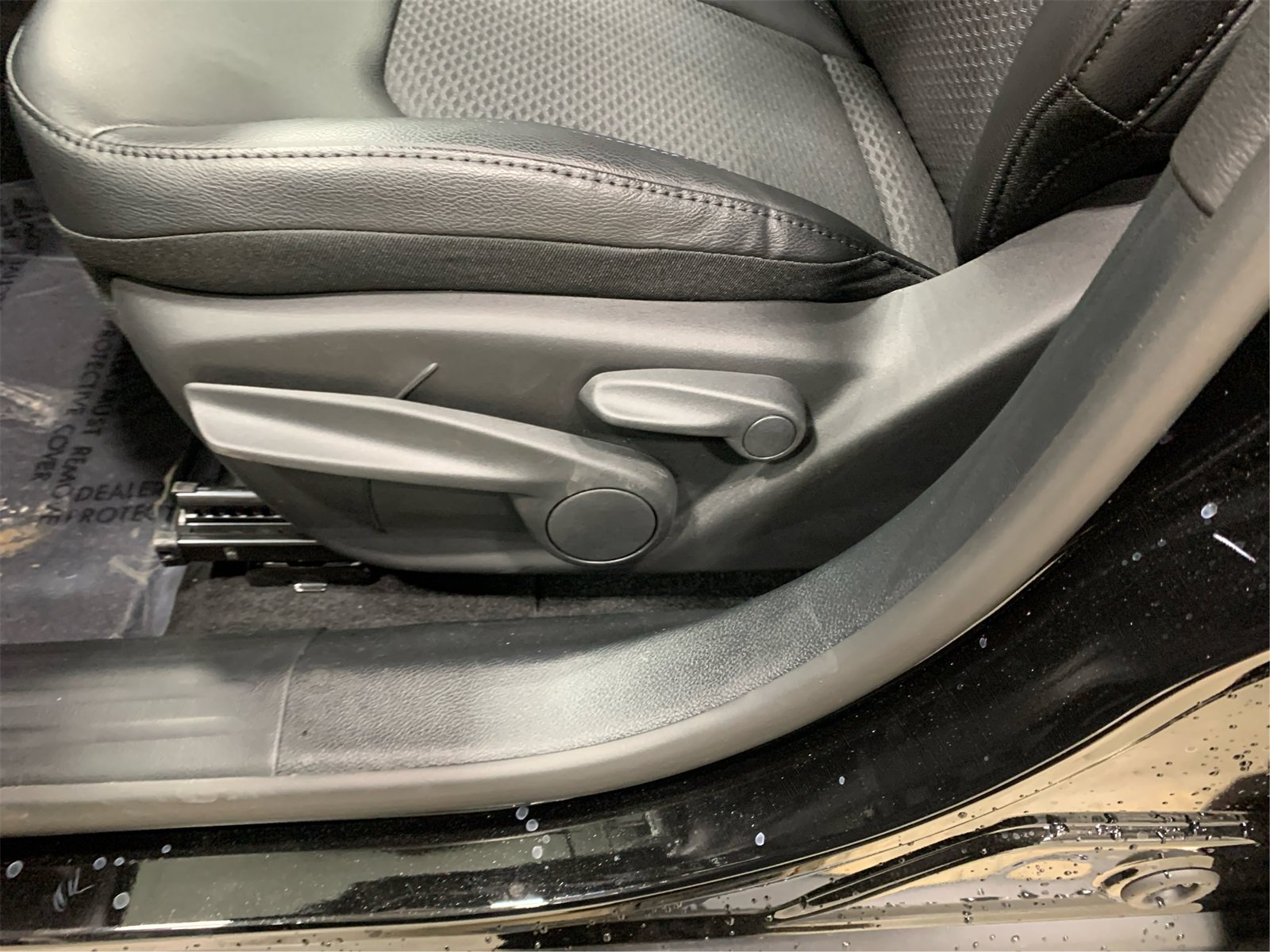 New 2026 Jeep Compass Latitude AWD/4WD image 17