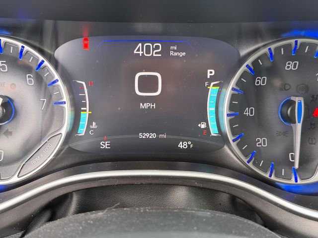 Used 2023 Chrysler Pacifica Touring-L image 16