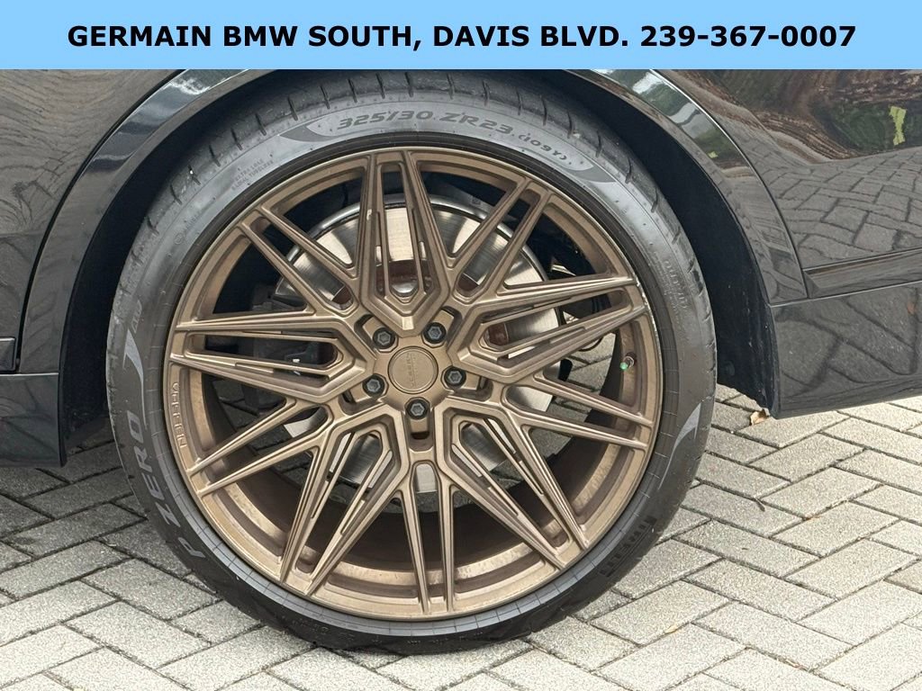 Used 2023 BMW X7 M60i image 4