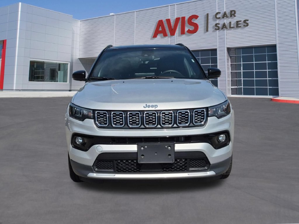 Used 2025 Jeep Compass Limited AWD/4WD image 2
