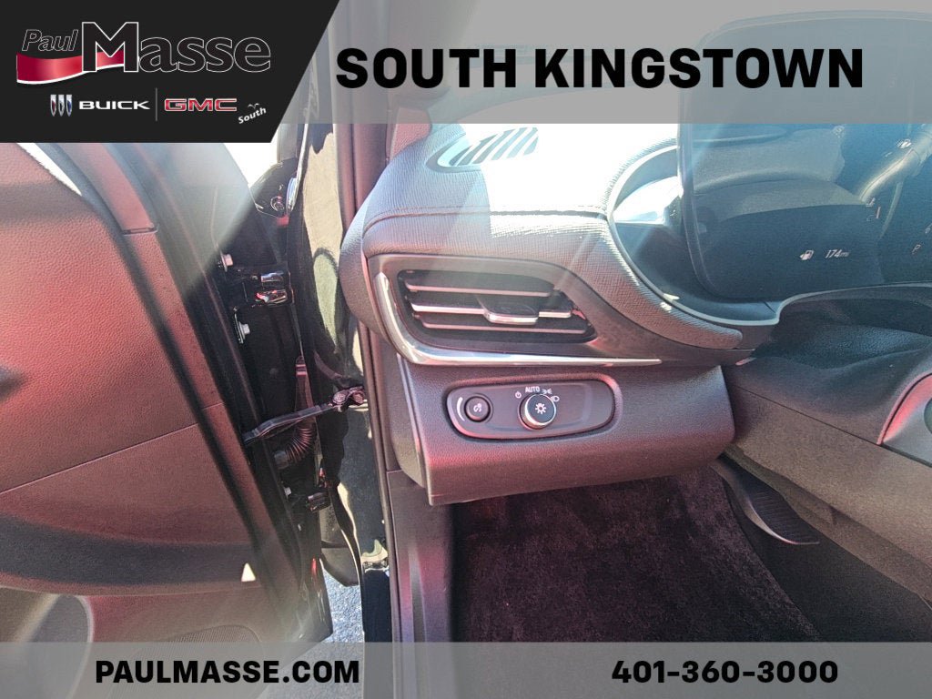 Used 2024 Buick Envista Preferred w/ Convenience I Package FWD image 12