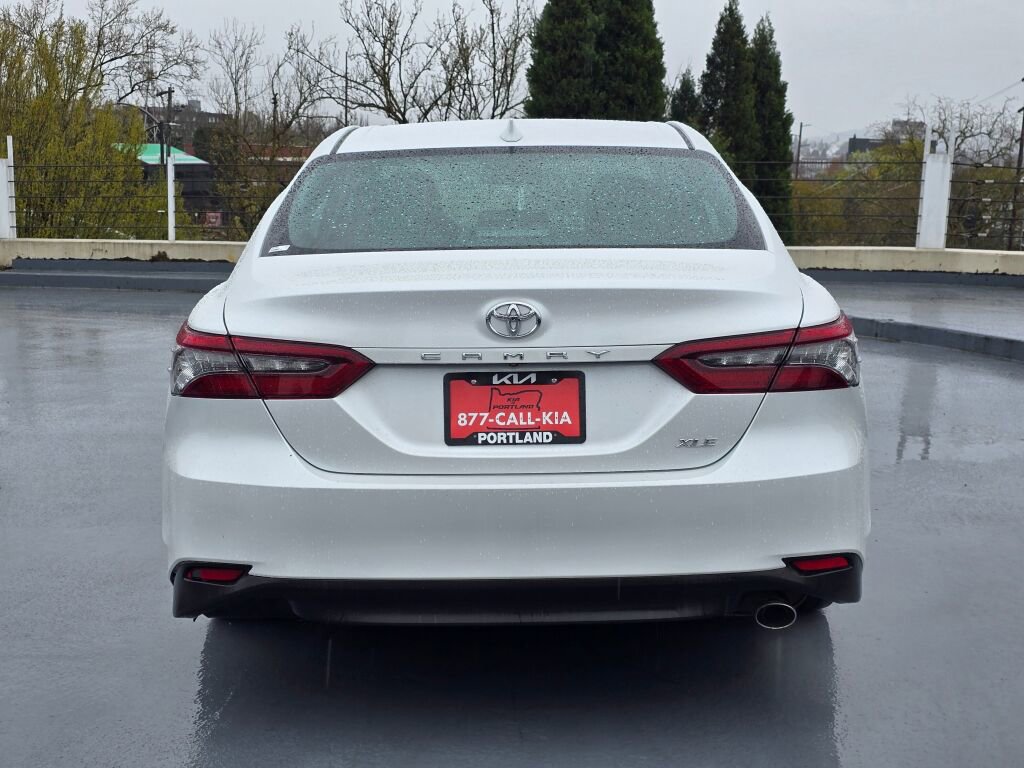 Used 2024 Toyota Camry XLE FWD image 4