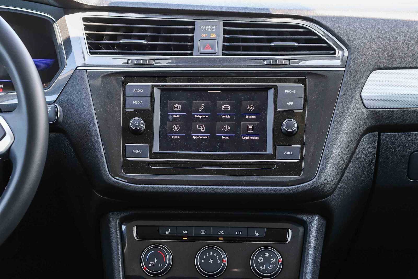 Used 2023 Volkswagen Tiguan S image 13