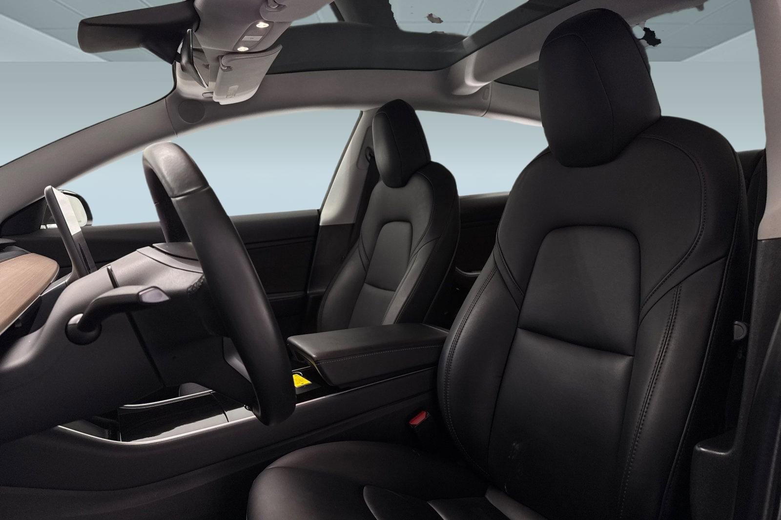 Used 2018 Tesla Model 3 Performance image 18