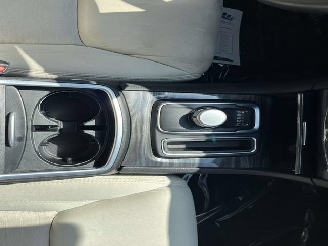 Used 2019 Chrysler 300 Touring w/ Driver Convenience Group RWD image 14