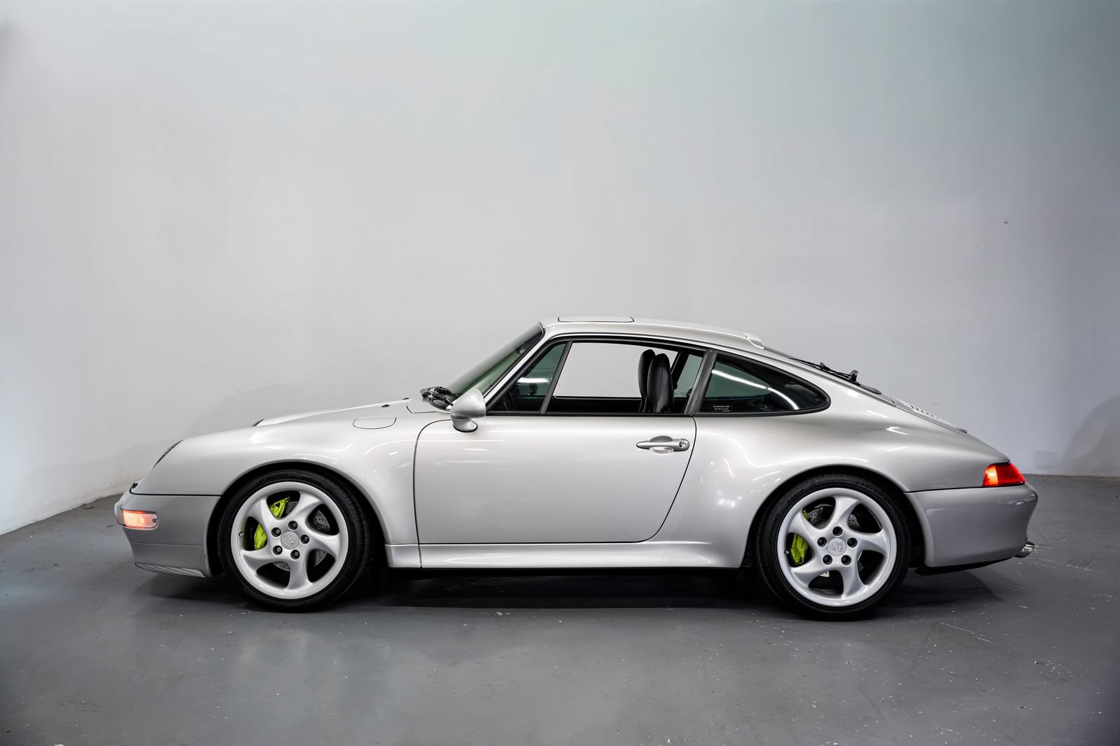 Used 1998 Porsche 911 Carrera S RWD image 7
