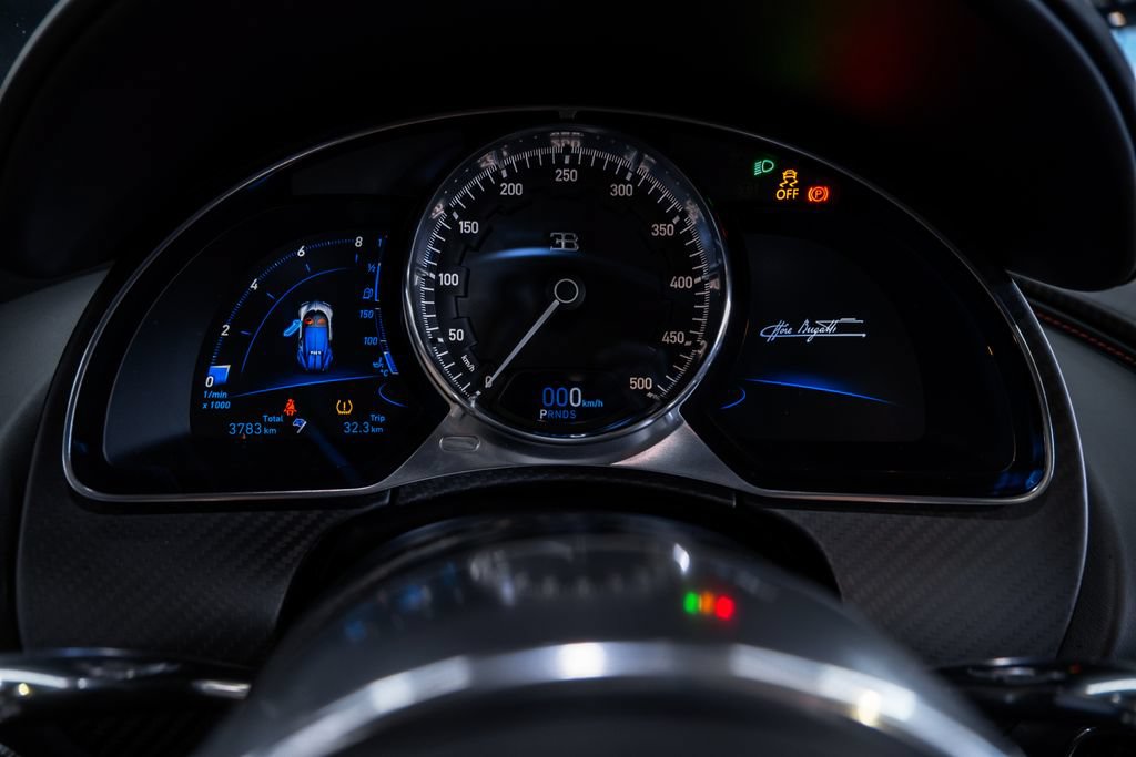 Used 2018 Bugatti Chiron AWD/4WD image 30